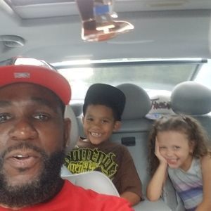 Meet your Posher, Lamont